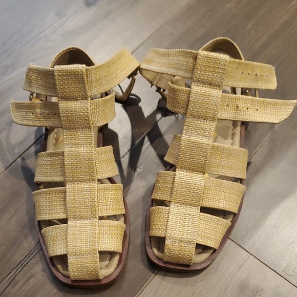 Sam Edelman Woven Beige Sandals - Picture 1 of 6
